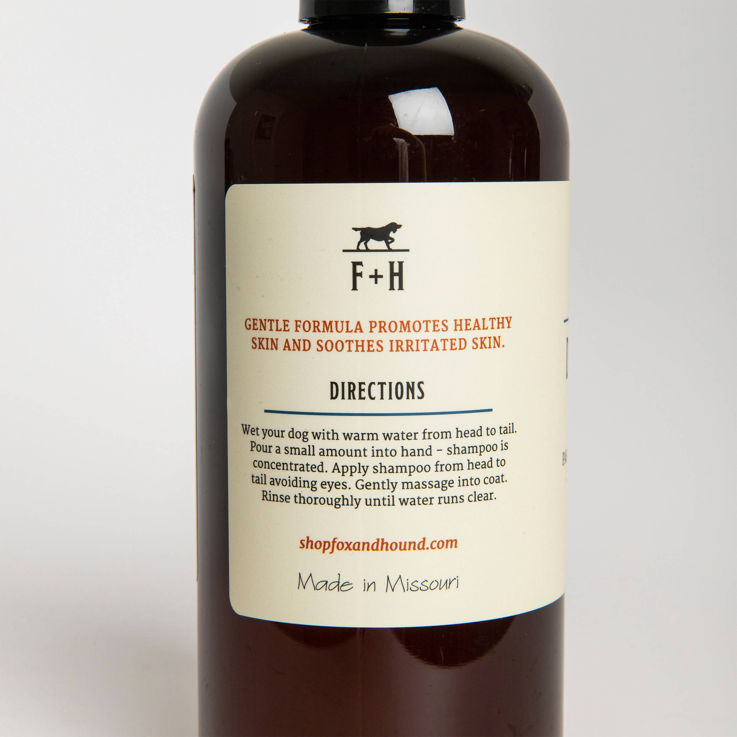 DOG SHAMPOO + CONDITIONER FOX + HOUND SENSITIVE SKIN